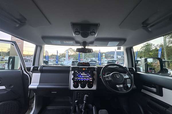 2014 Toyota FJ Cruiser GSJ15R
