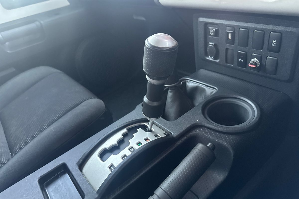 2014 Toyota FJ Cruiser GSJ15R
