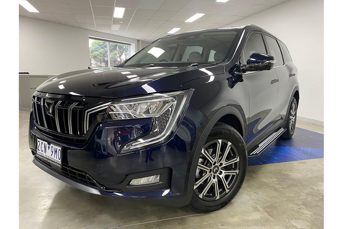 2023 Mahindra XUV700 AX7L