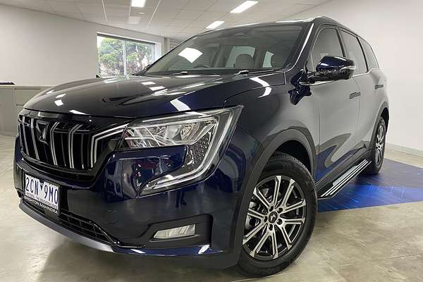 2024 Mahindra XUV700 AX7L