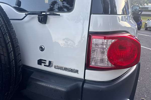 2014 Toyota FJ Cruiser GSJ15R