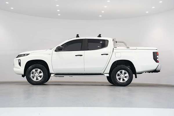 2019 Mitsubishi Triton GLX MR 4X4