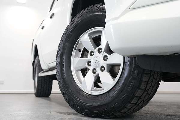 2019 Mitsubishi Triton GLX MR 4X4