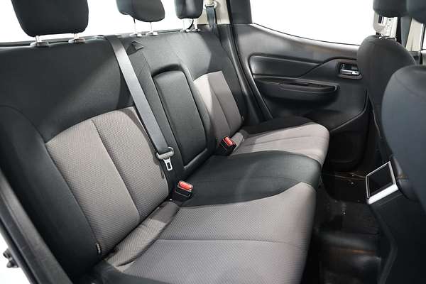 2019 Mitsubishi Triton GLX MR 4X4