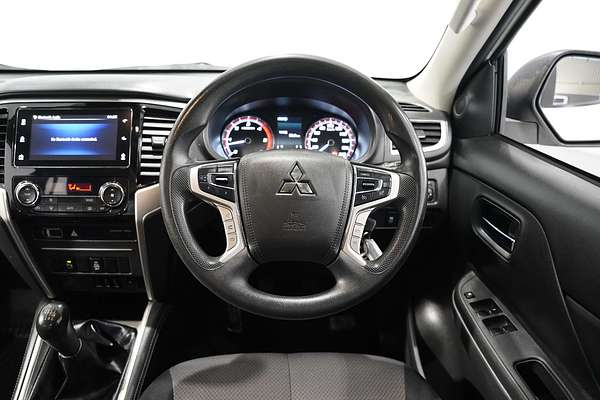 2019 Mitsubishi Triton GLX MR 4X4