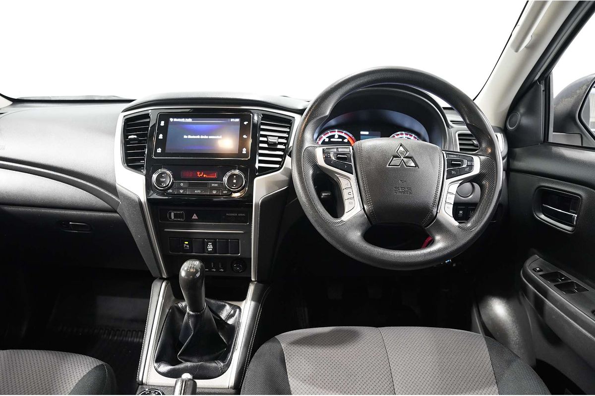 2019 Mitsubishi Triton GLX MR 4X4