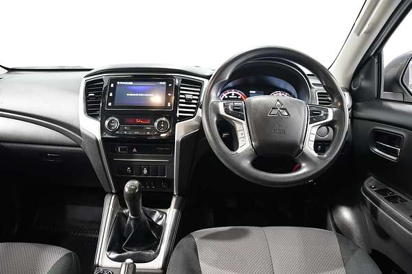 2019 Mitsubishi Triton GLX MR 4X4