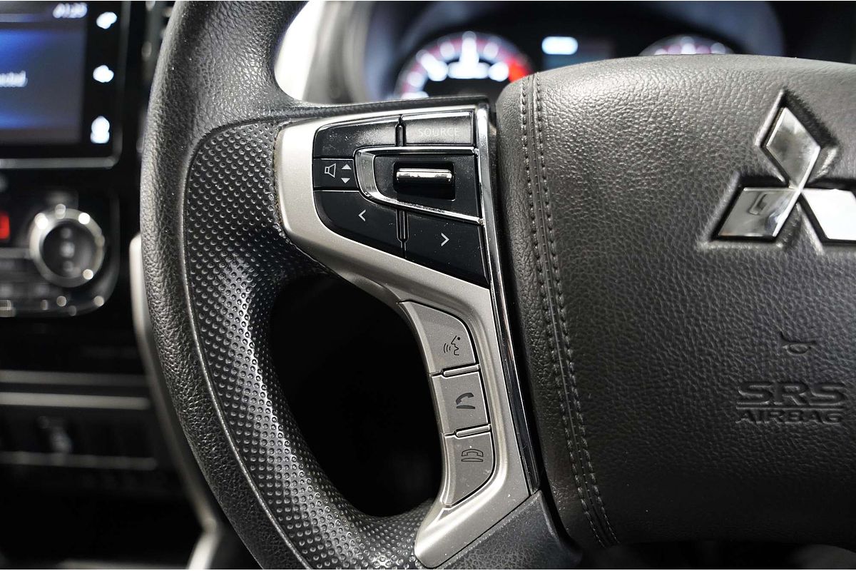 2019 Mitsubishi Triton GLX MR 4X4
