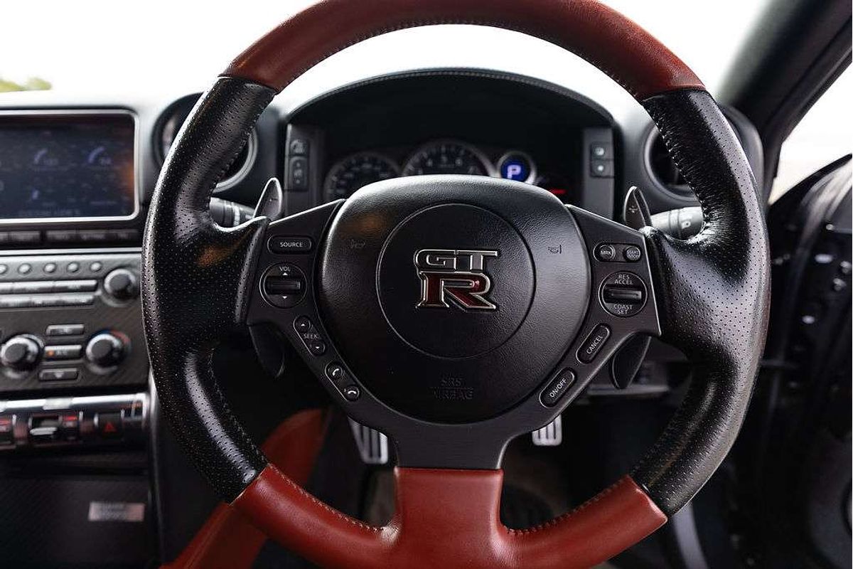 2015 Nissan GT-R Premium R35