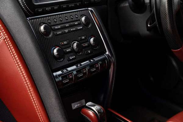 2015 Nissan GT-R Premium R35
