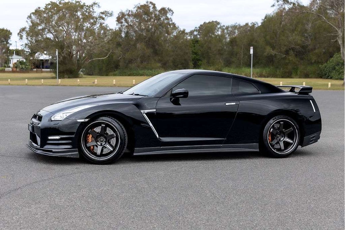 2015 Nissan GT-R Premium R35
