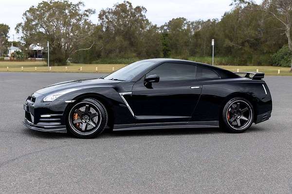 2015 Nissan GT-R Premium R35