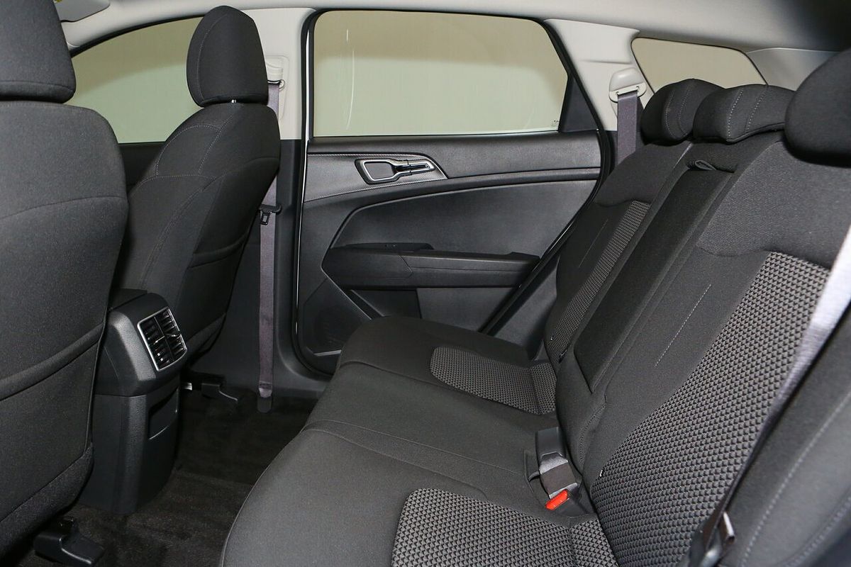 2024 Kia Sportage S NQ5
