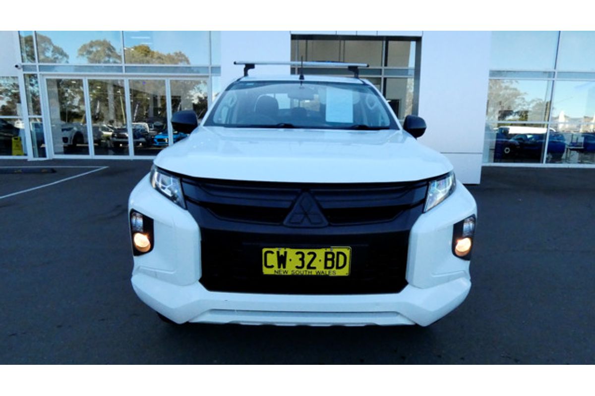 2019 Mitsubishi Triton GLX MR 4X4