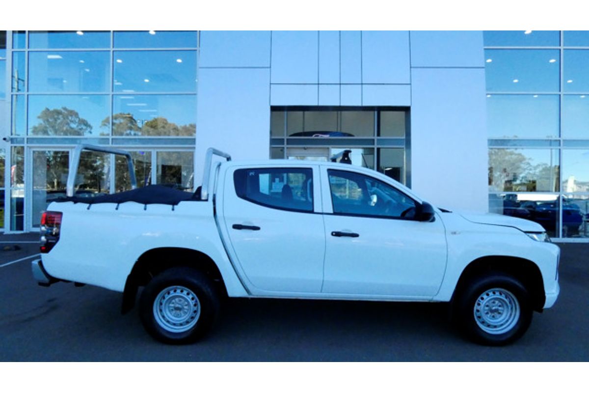 2019 Mitsubishi Triton GLX MR 4X4