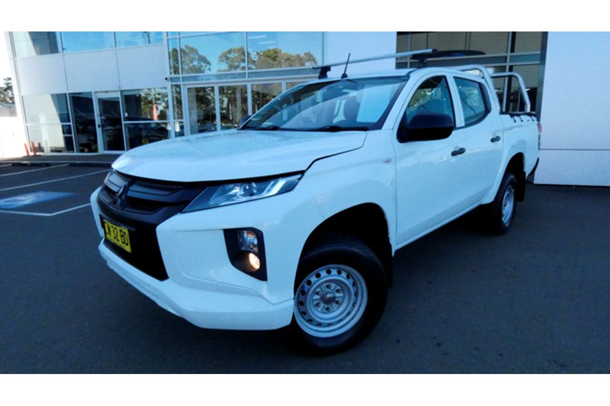 2019 Mitsubishi Triton GLX MR 4X4
