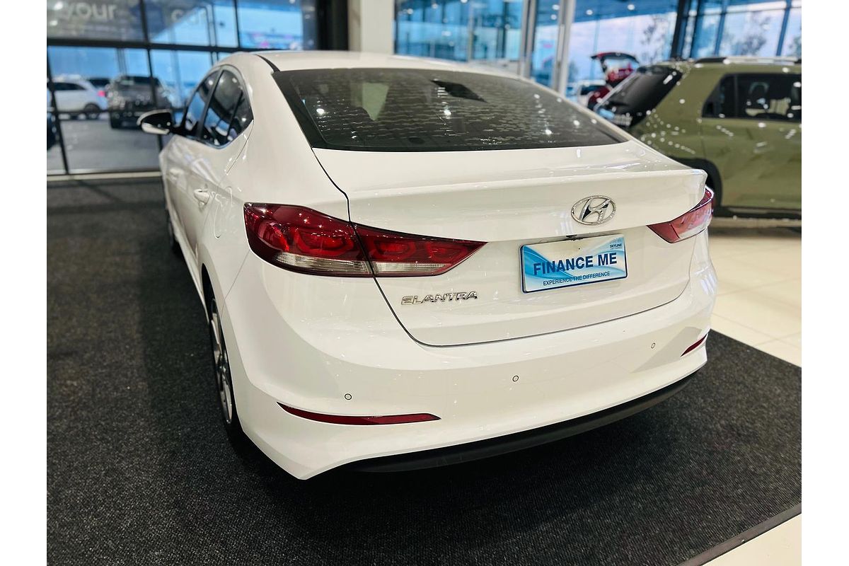 2017 Hyundai Elantra Elite AD
