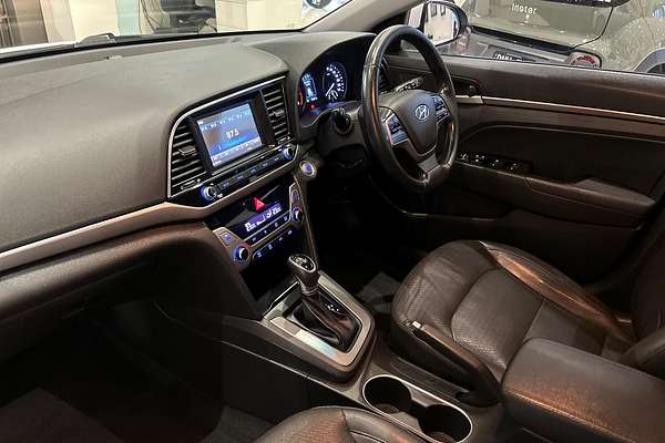 2017 Hyundai Elantra Elite AD