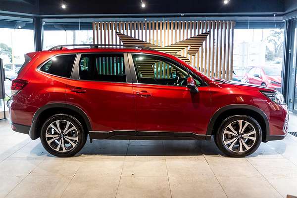 2021 Subaru Forester 2.5i Premium S5
