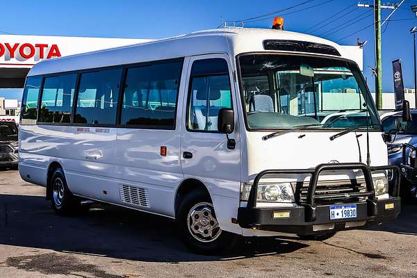 2011 Toyota Coaster XZB50R