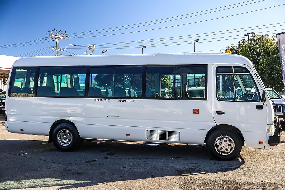 2011 Toyota Coaster XZB50R