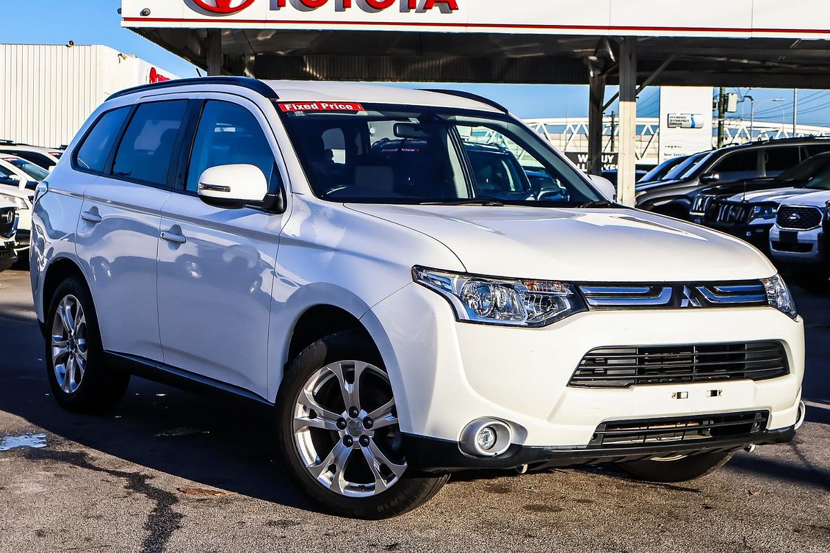 2014 Mitsubishi Outlander LS ZJ