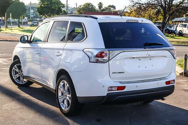 2014 Mitsubishi Outlander LS ZJ