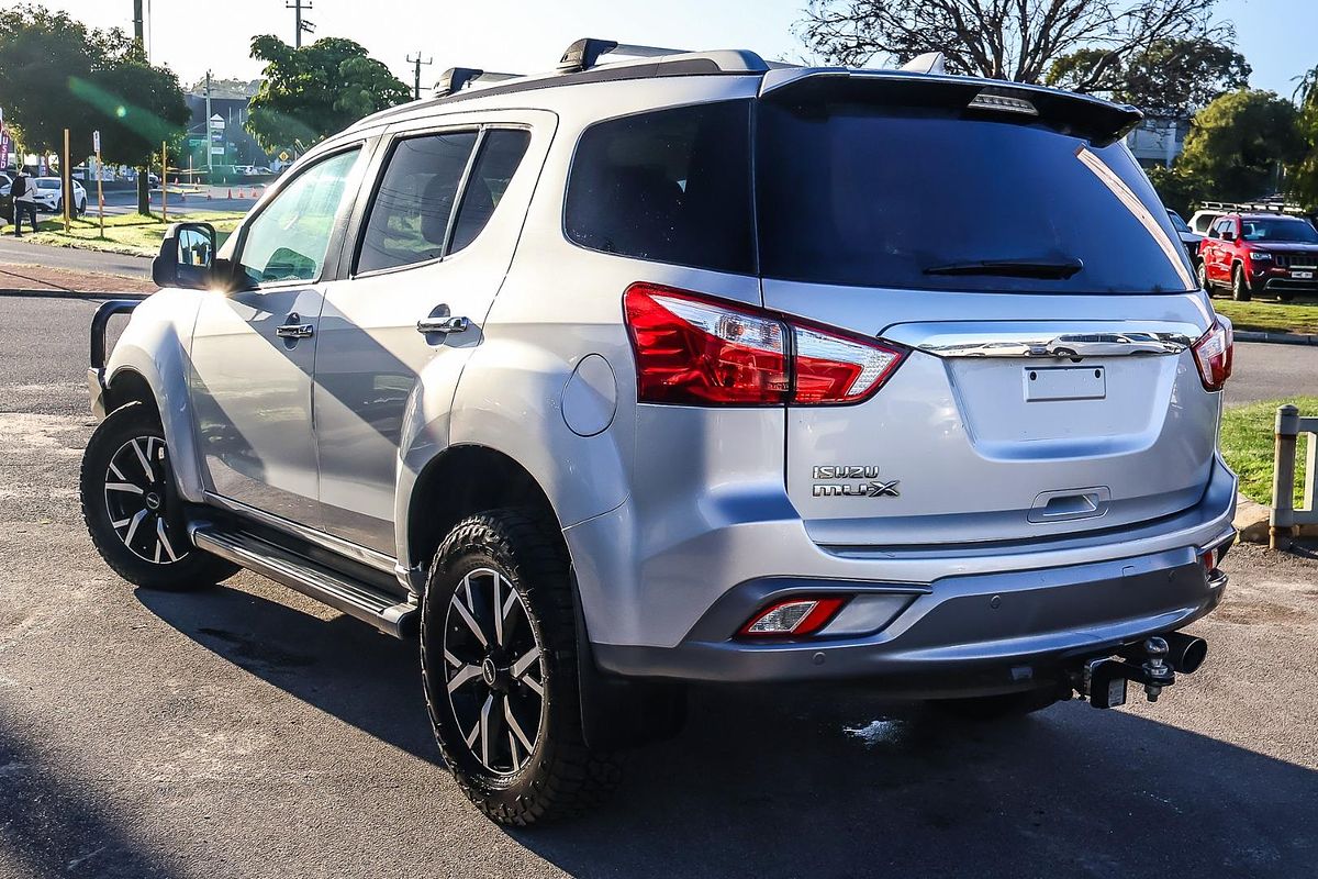 2021 Isuzu MU-X LS-T