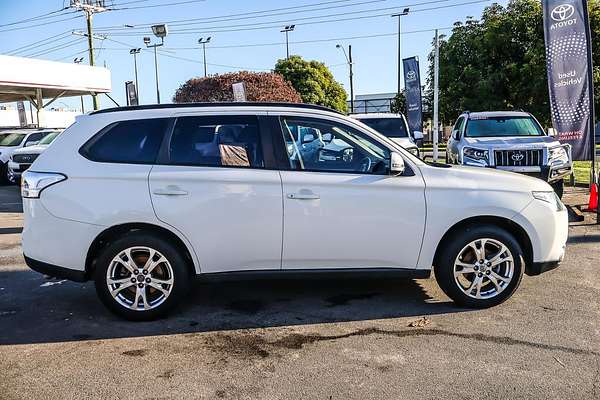 2014 Mitsubishi Outlander LS ZJ