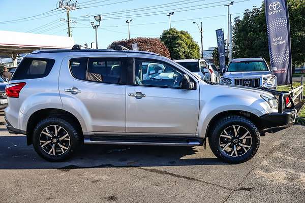 2021 Isuzu MU-X LS-T
