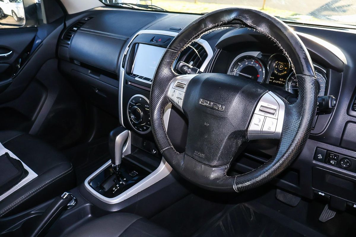2021 Isuzu MU-X LS-T