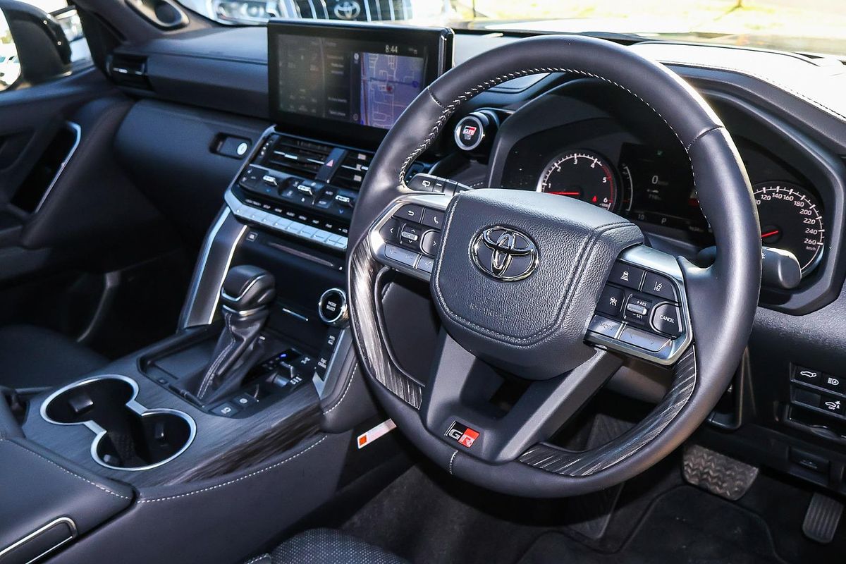 2024 Toyota Landcruiser GR Sport FJA300R