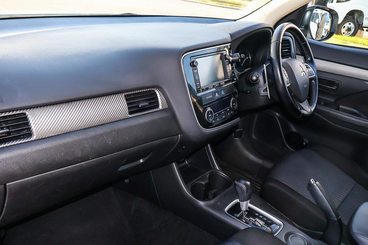 2014 Mitsubishi Outlander LS ZJ