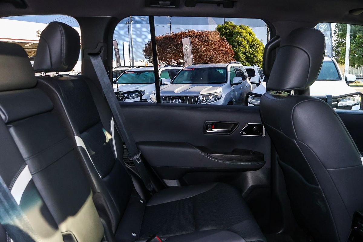 2024 Toyota Landcruiser GR Sport FJA300R