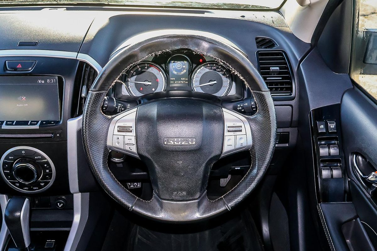2021 Isuzu MU-X LS-T