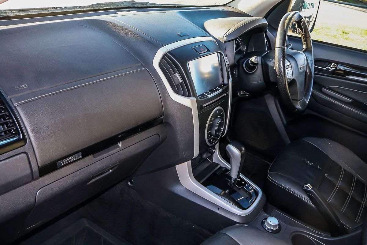 2021 Isuzu MU-X LS-T