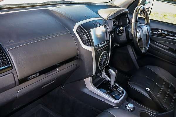 2021 Isuzu MU-X LS-T