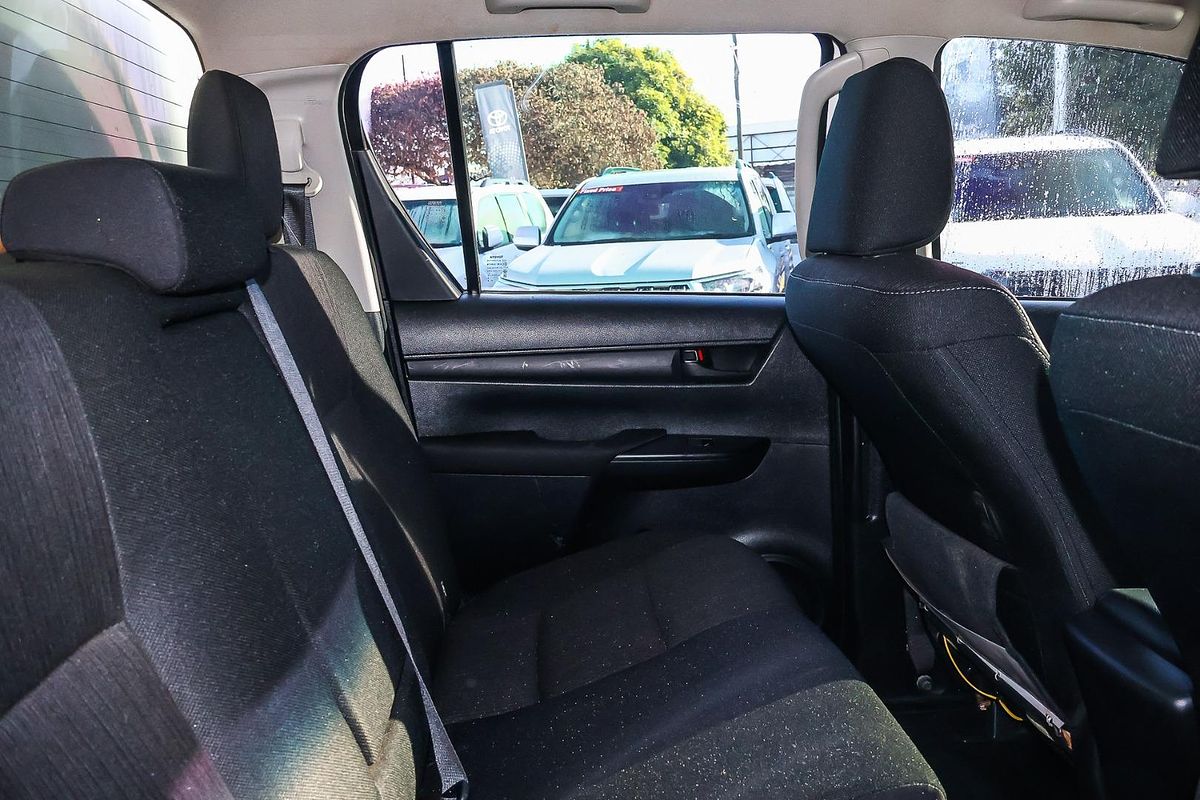 2019 Toyota Hilux SR GUN126R 4X4