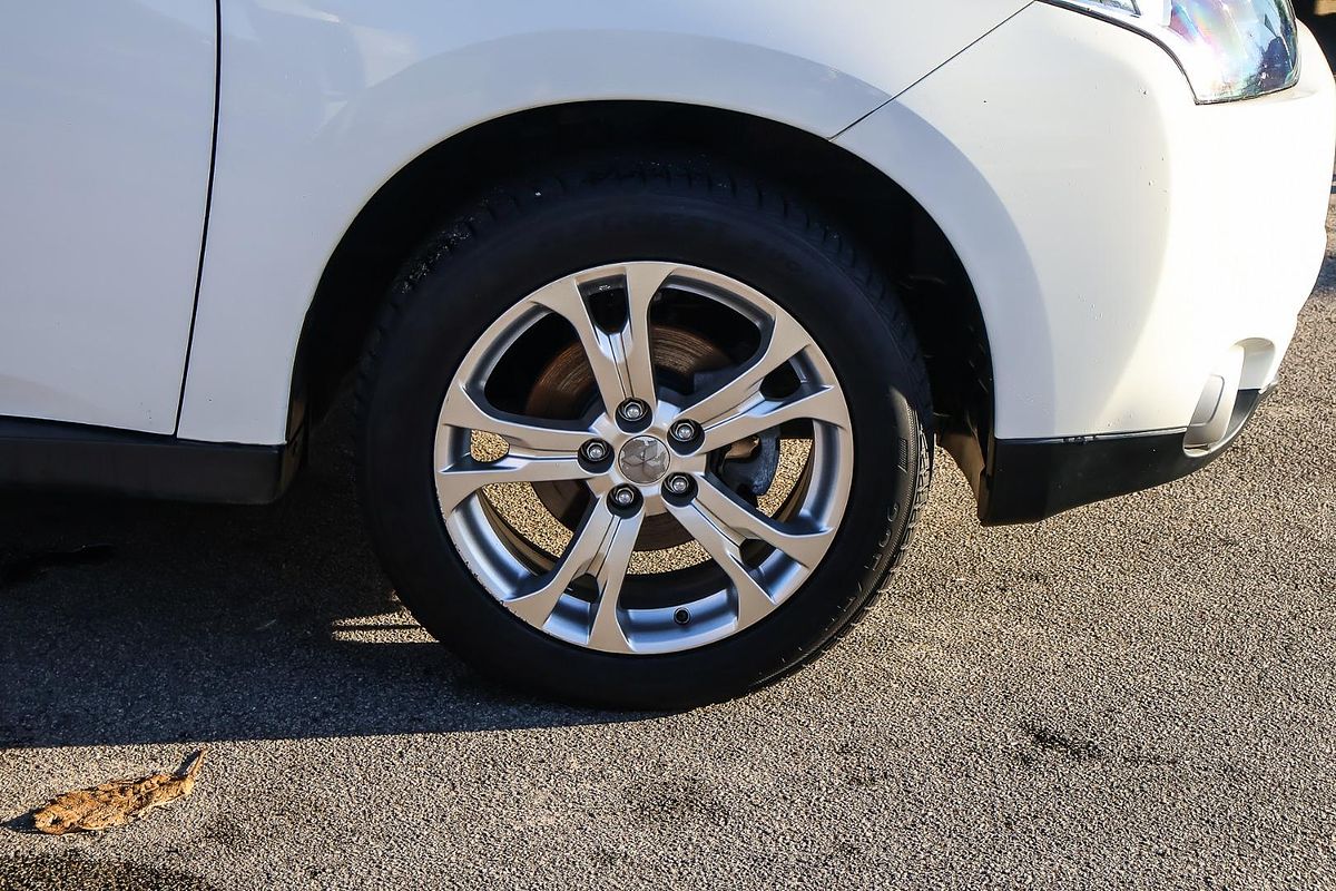 2014 Mitsubishi Outlander LS ZJ