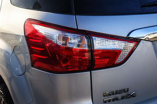 2021 Isuzu MU-X LS-T