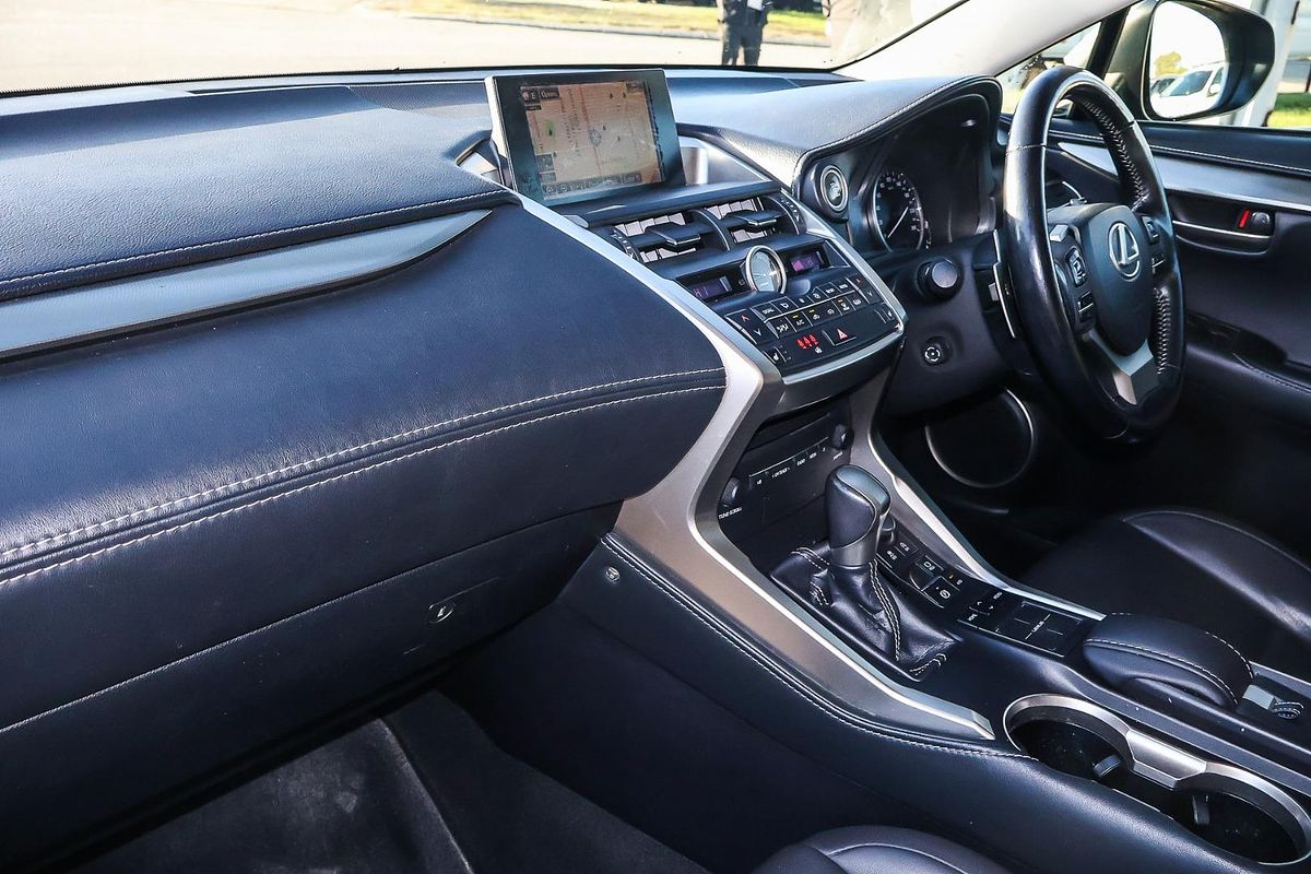 2016 Lexus NX NX200t Luxury AGZ10R