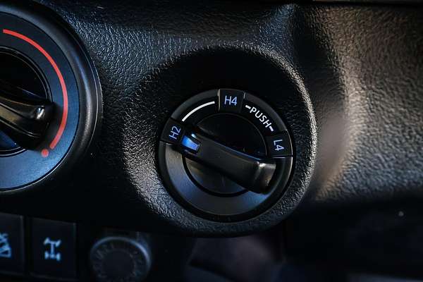 2019 Toyota Hilux SR GUN126R 4X4
