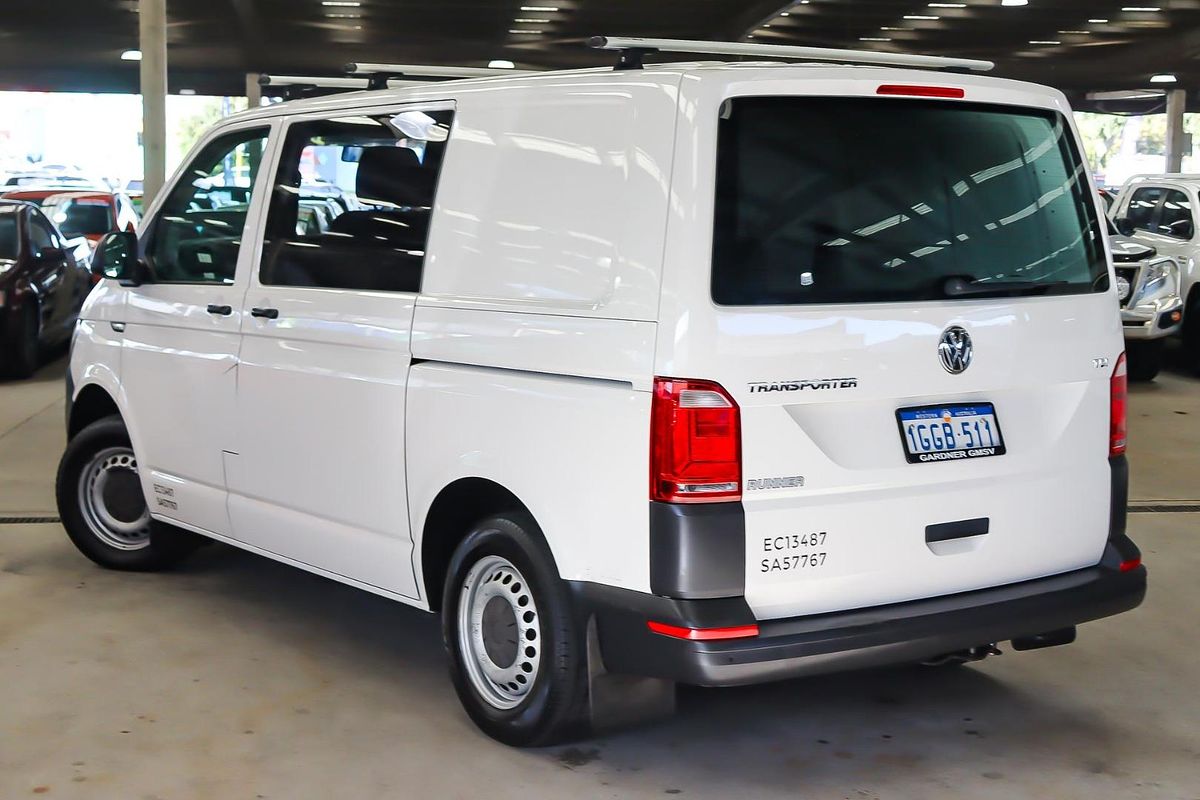 2017 Volkswagen Transporter TDI250 Runner T6 SWB