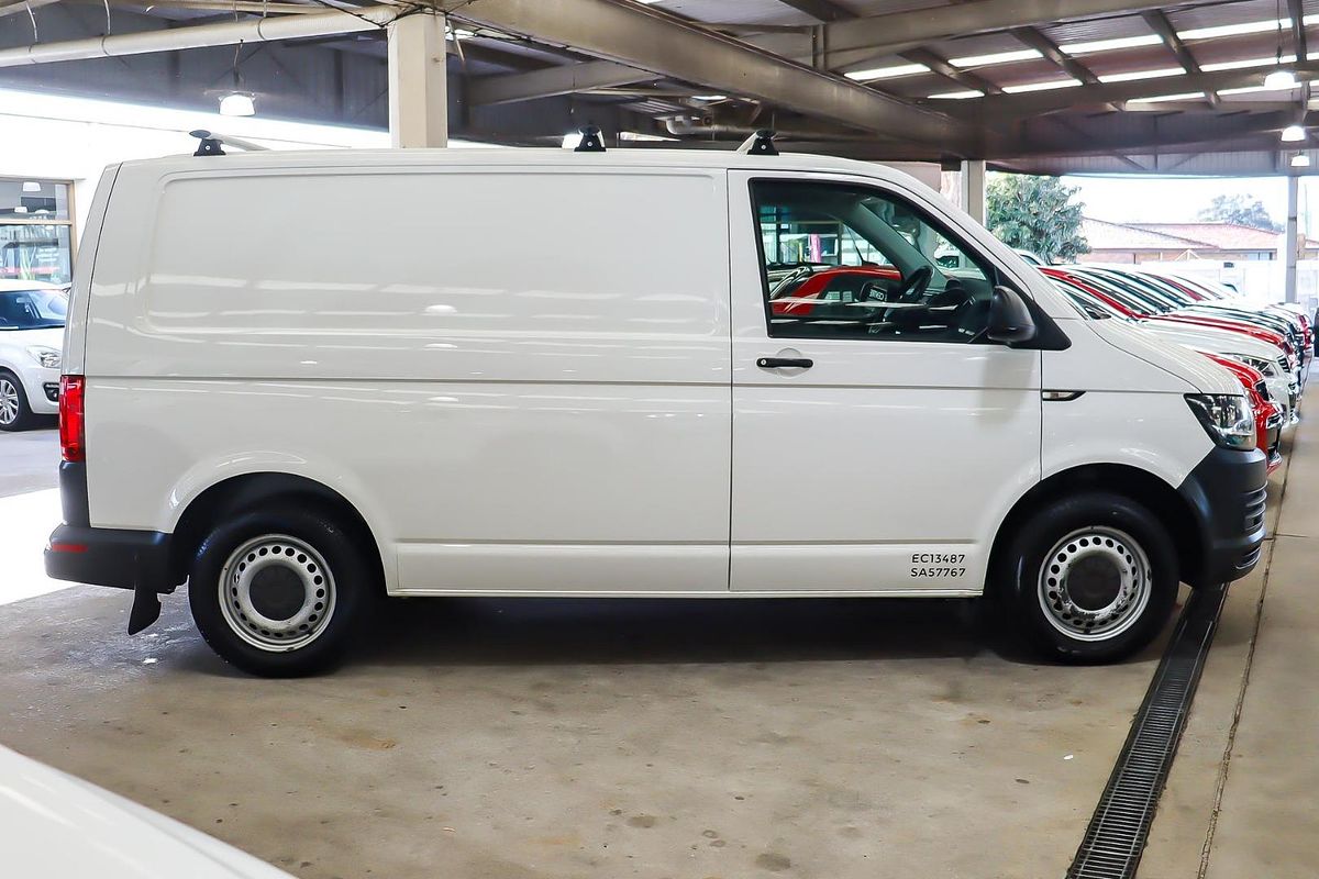 2017 Volkswagen Transporter TDI250 Runner T6 SWB