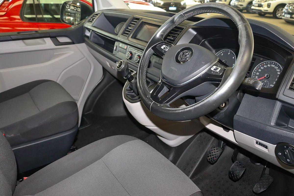 2017 Volkswagen Transporter TDI250 Runner T6 SWB