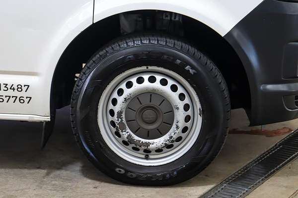 2017 Volkswagen Transporter TDI250 Runner T6 SWB