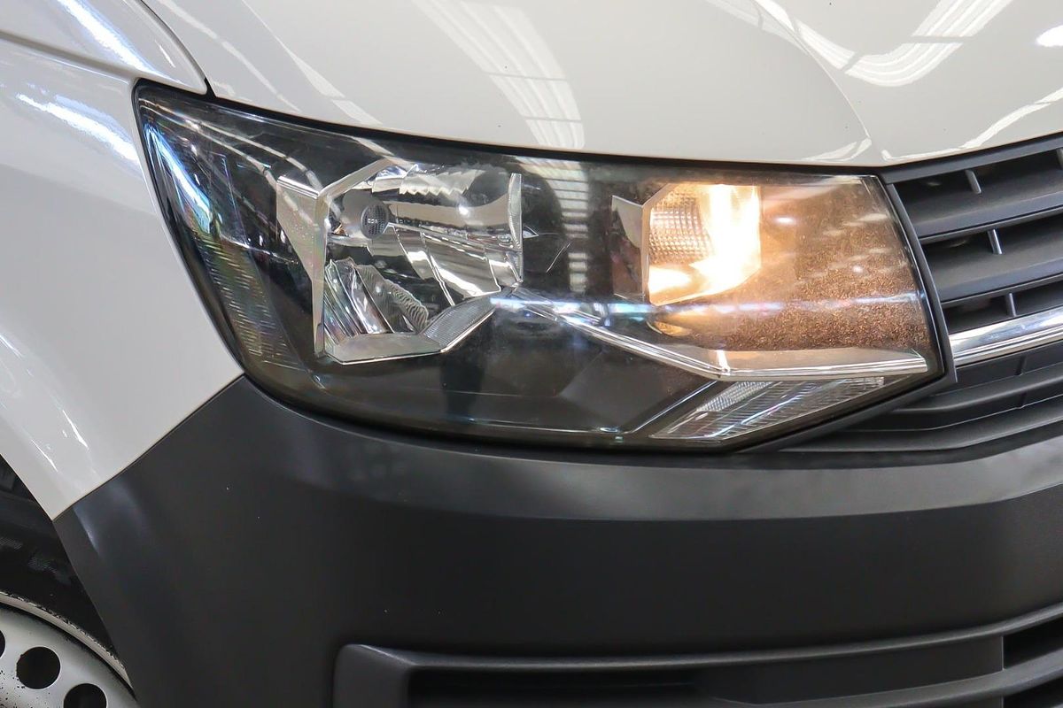 2017 Volkswagen Transporter TDI250 Runner T6 SWB