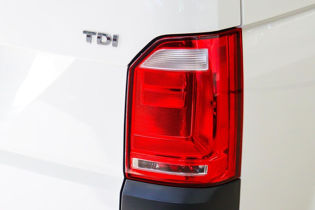 2017 Volkswagen Transporter TDI250 Runner T6 SWB