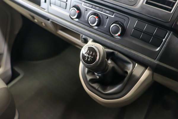 2017 Volkswagen Transporter TDI250 Runner T6 SWB