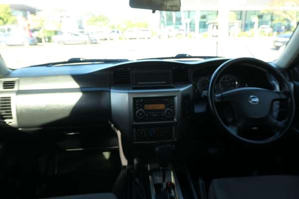 2015 Nissan Patrol ST Y61